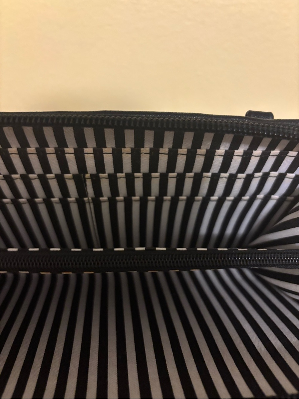 Betsey Johnson Black wallet with strap - Picture 5 of 6